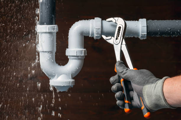 Professional Burst Pipe Repair technician working in Murphy, NC